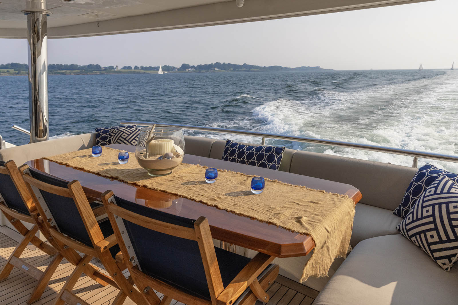 WRECKLESS motor yacht for Sale by Fraser Yachts, built by OCEAN ALEXANDER