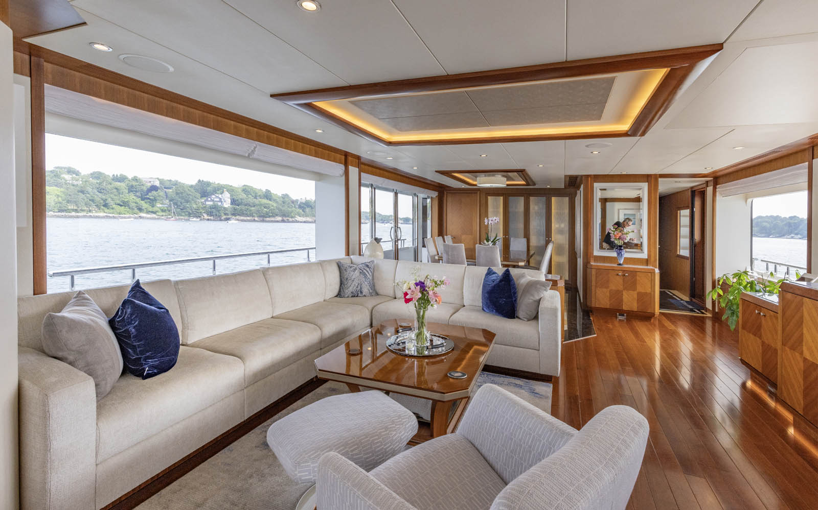 WRECKLESS motor yacht for Sale by Fraser Yachts, built by OCEAN ALEXANDER