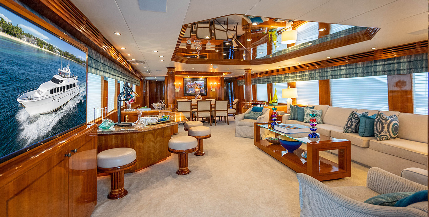 Aboard TIE BREAKER a 100ft (30.48m) luxury motor yacht for Sale available with Fraser Yachts, built by HATTERAS in 2002