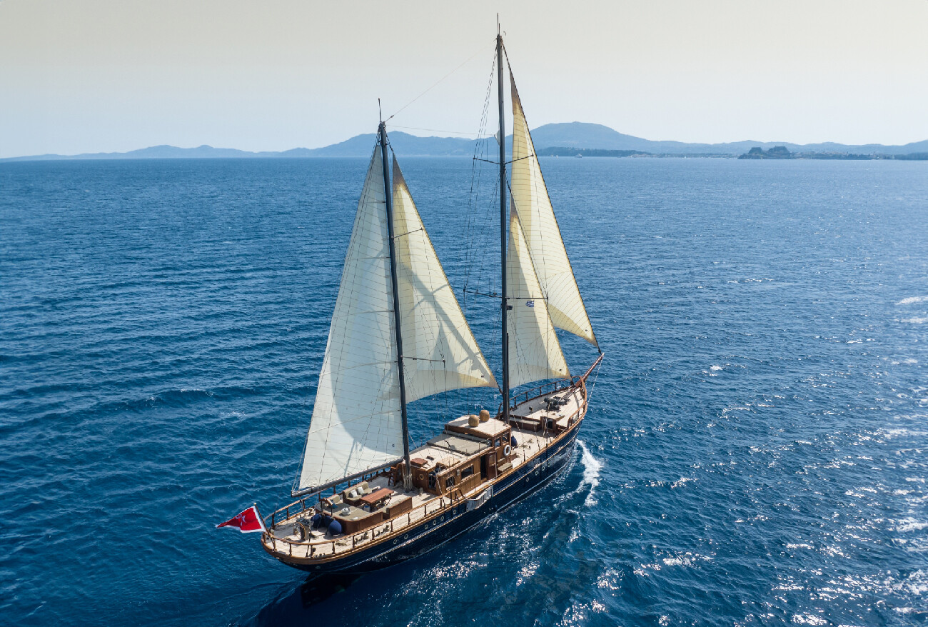 Aboard CASSIOPEIA a 121ft (37m) luxury sailing yacht for Sale available with Fraser Yachts, built by TORRE DEL GRECO in 1939