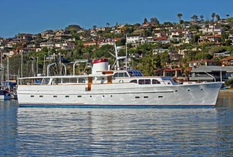 Aboard MISS KIRA a 96ft (29.26m) luxury motor yacht , built by BROWARD in 1957