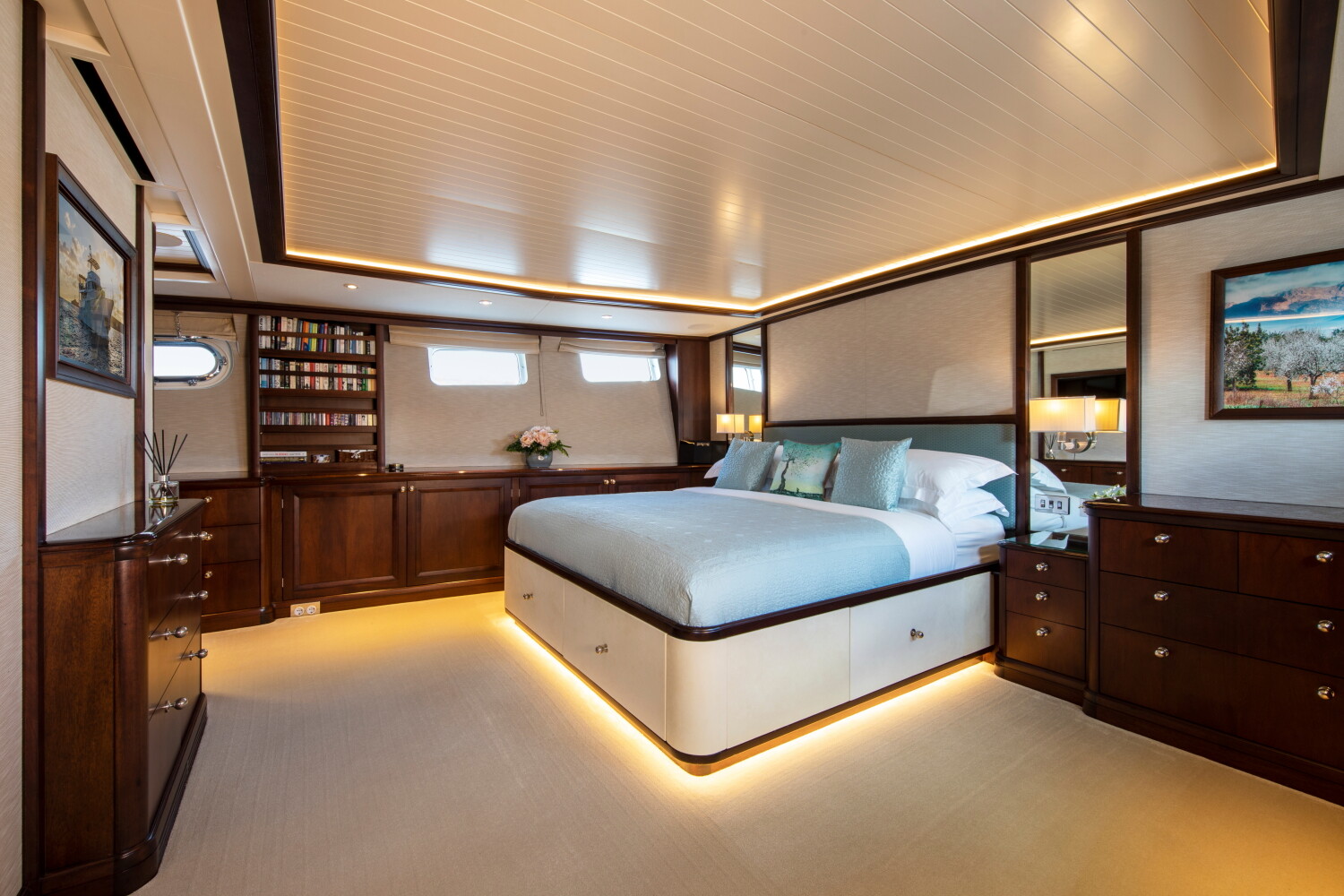 Aboard ODYSSEY III a 108ft (33m) luxury motor yacht , built by BENETTI in 1967