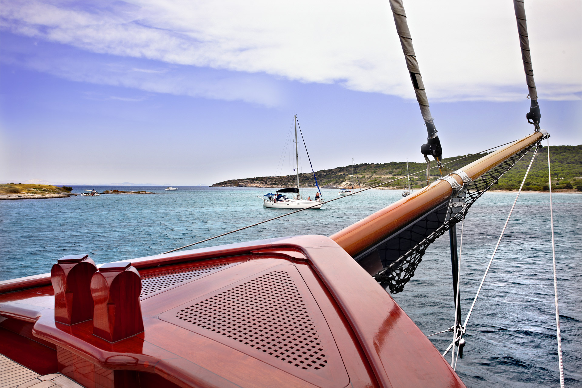 Aboard IRAKLIS L a 116ft (35.5m) luxury sailing yacht , built by PERAMA in 2009