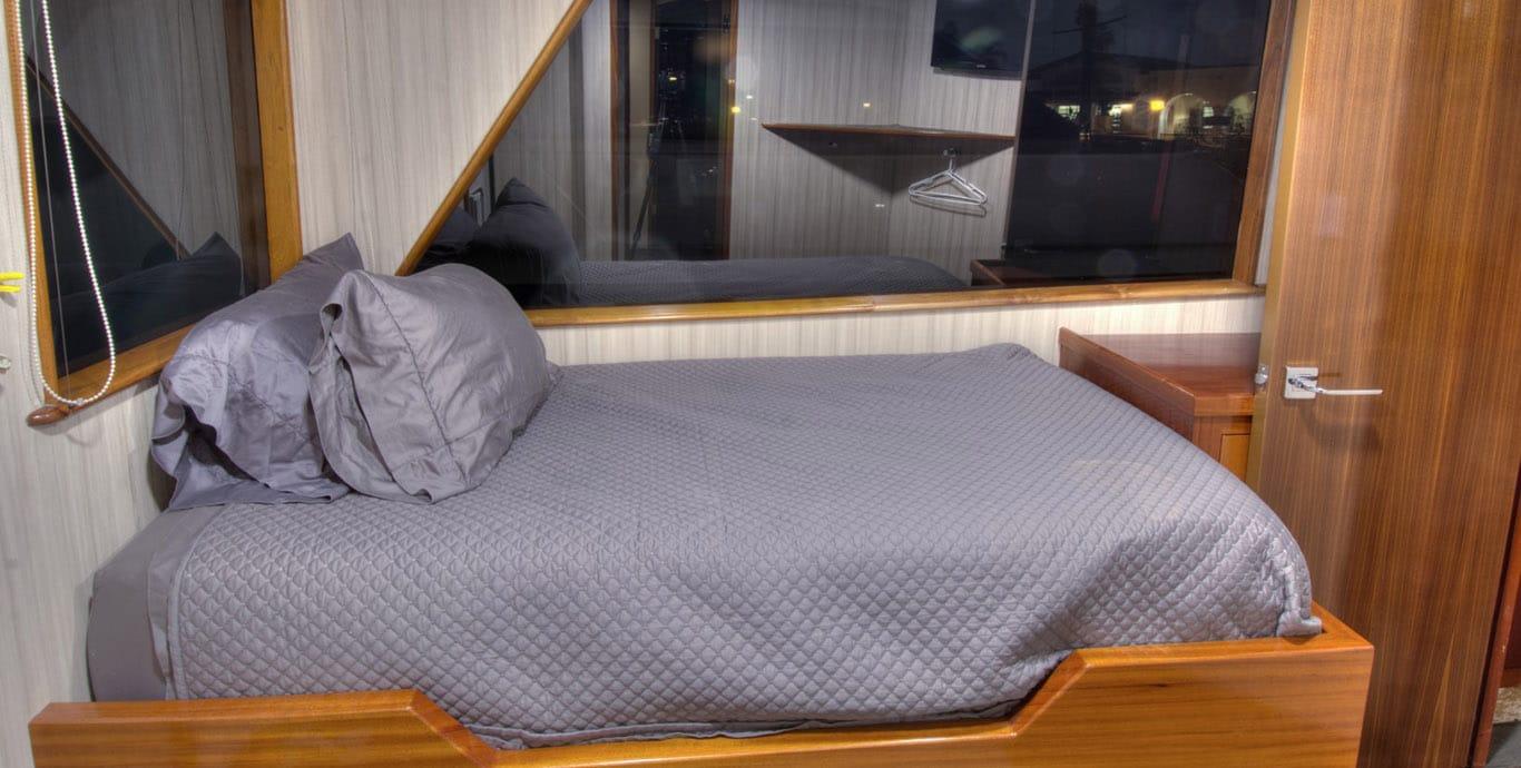 Aboard EL REY a 112ft (34.14m) luxury motor yacht , built by DEEP SEA MARINE in 1987