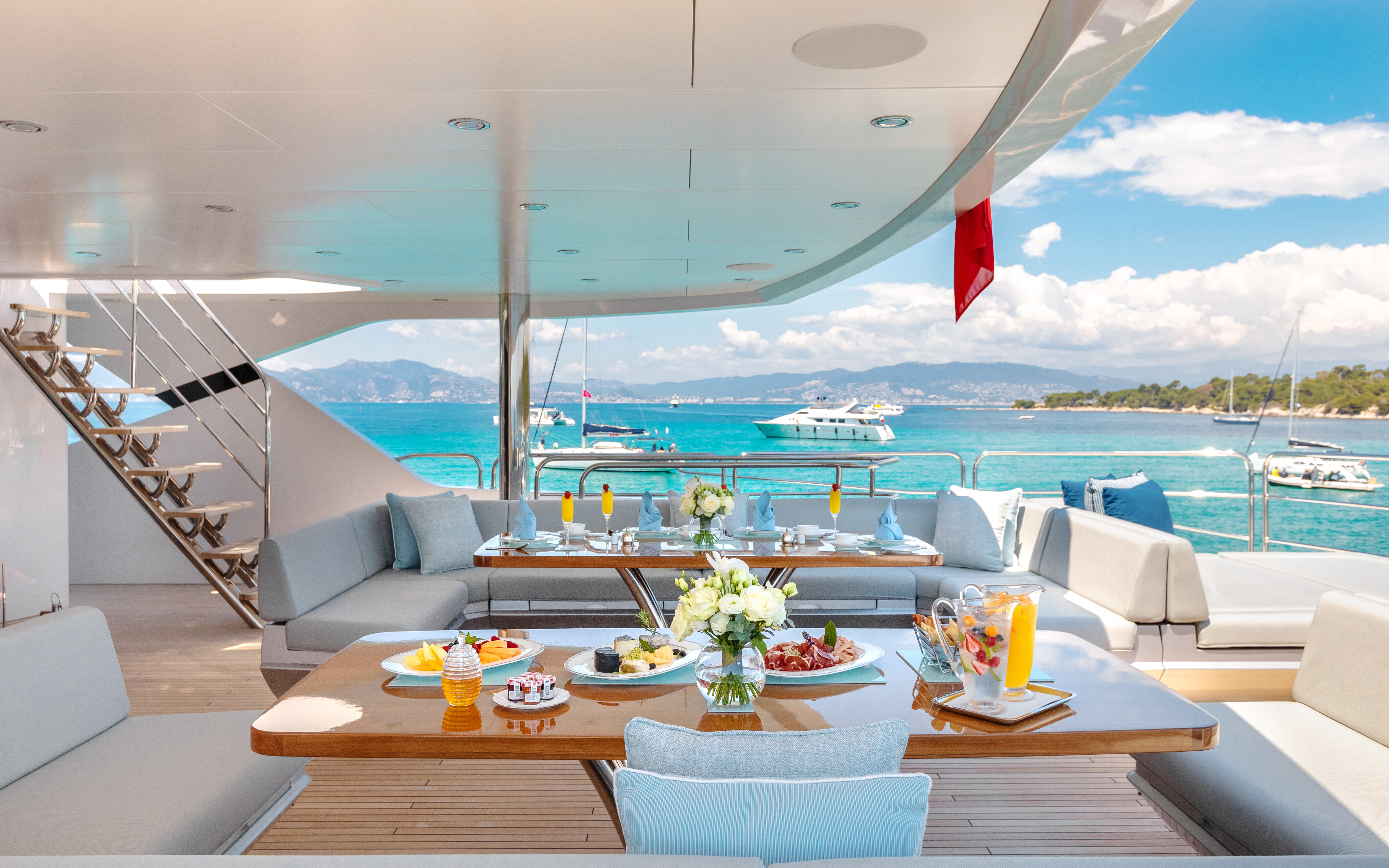Aboard ARADOS a 155ft (47.24m) luxury motor yacht , built by SUNSEEKER in 2014