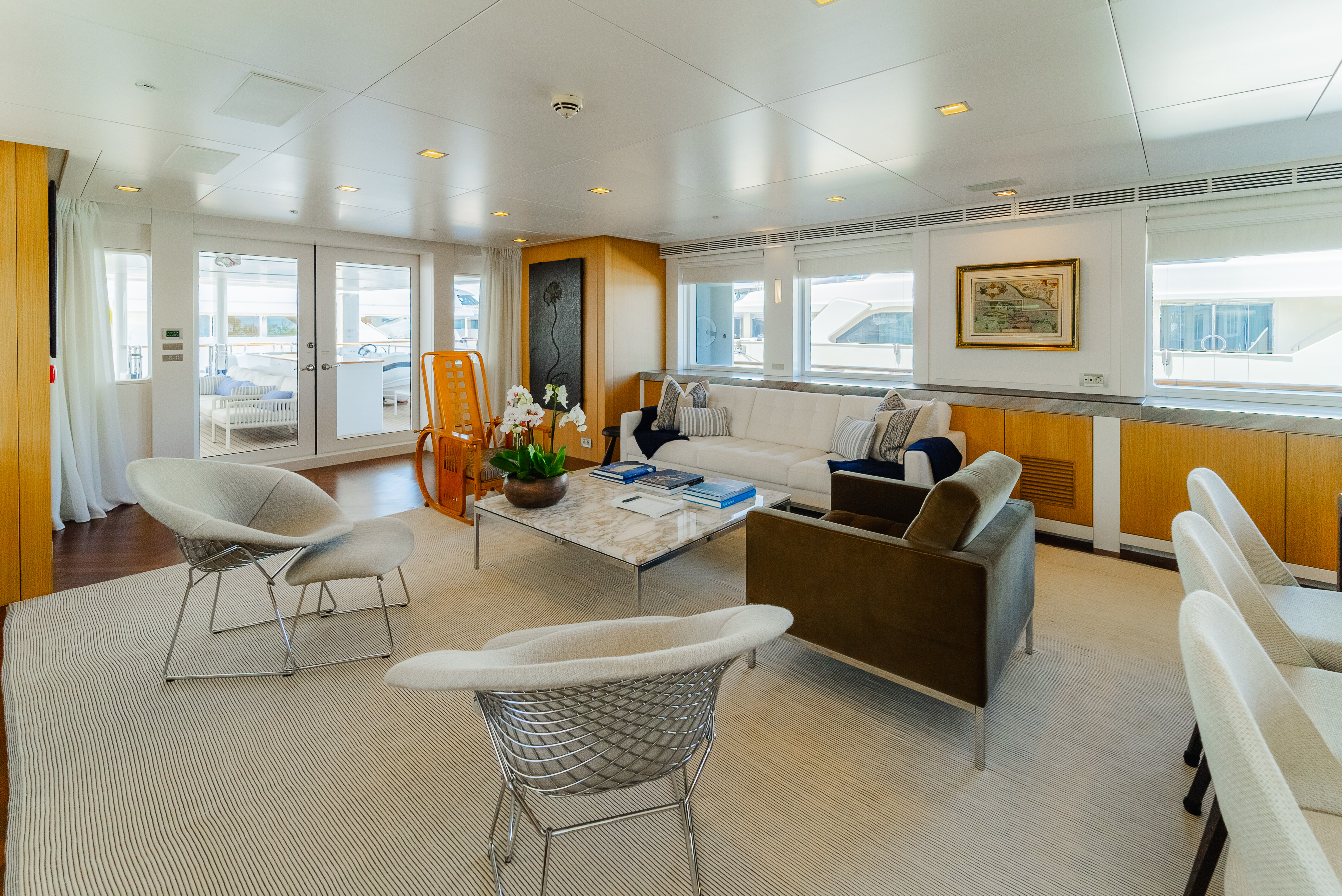 Aboard OCEAN'S SEVEN a 137ft (41.91m) luxury motor yacht for Charter available with Fraser Yachts, built by KINGSHIP YACHT in 2012