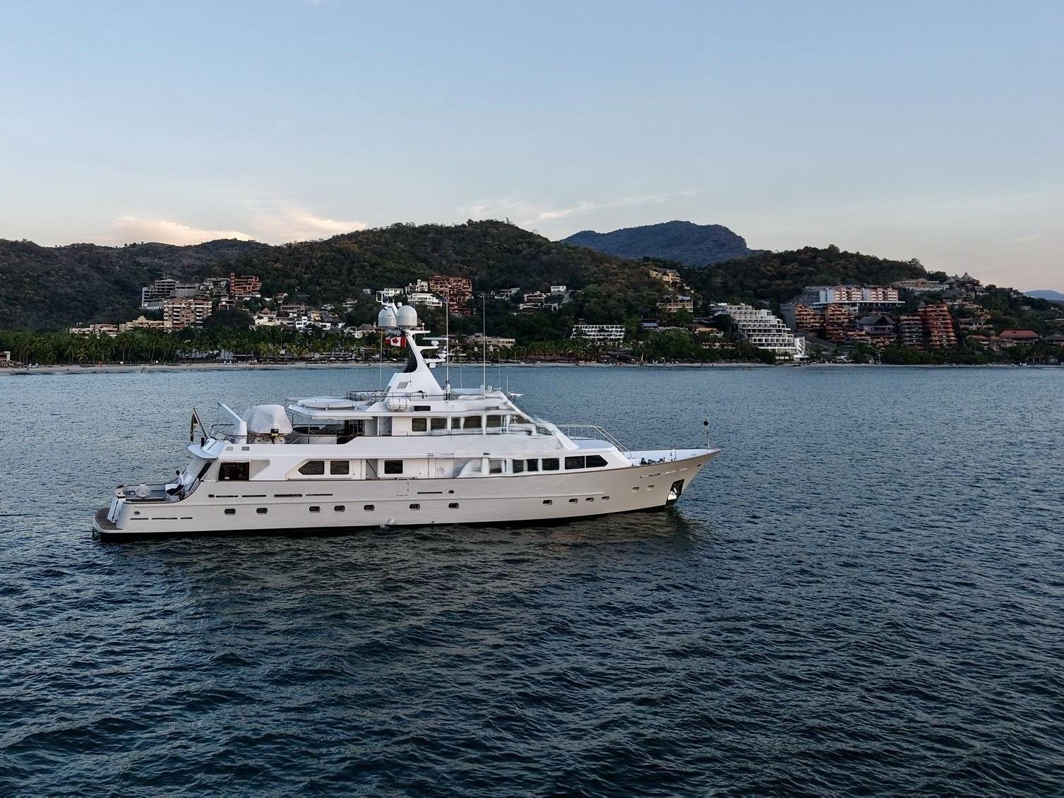 000 Temporary Profile Photo MAVERICK 138' Sterling-xvkg50YZ.JPG