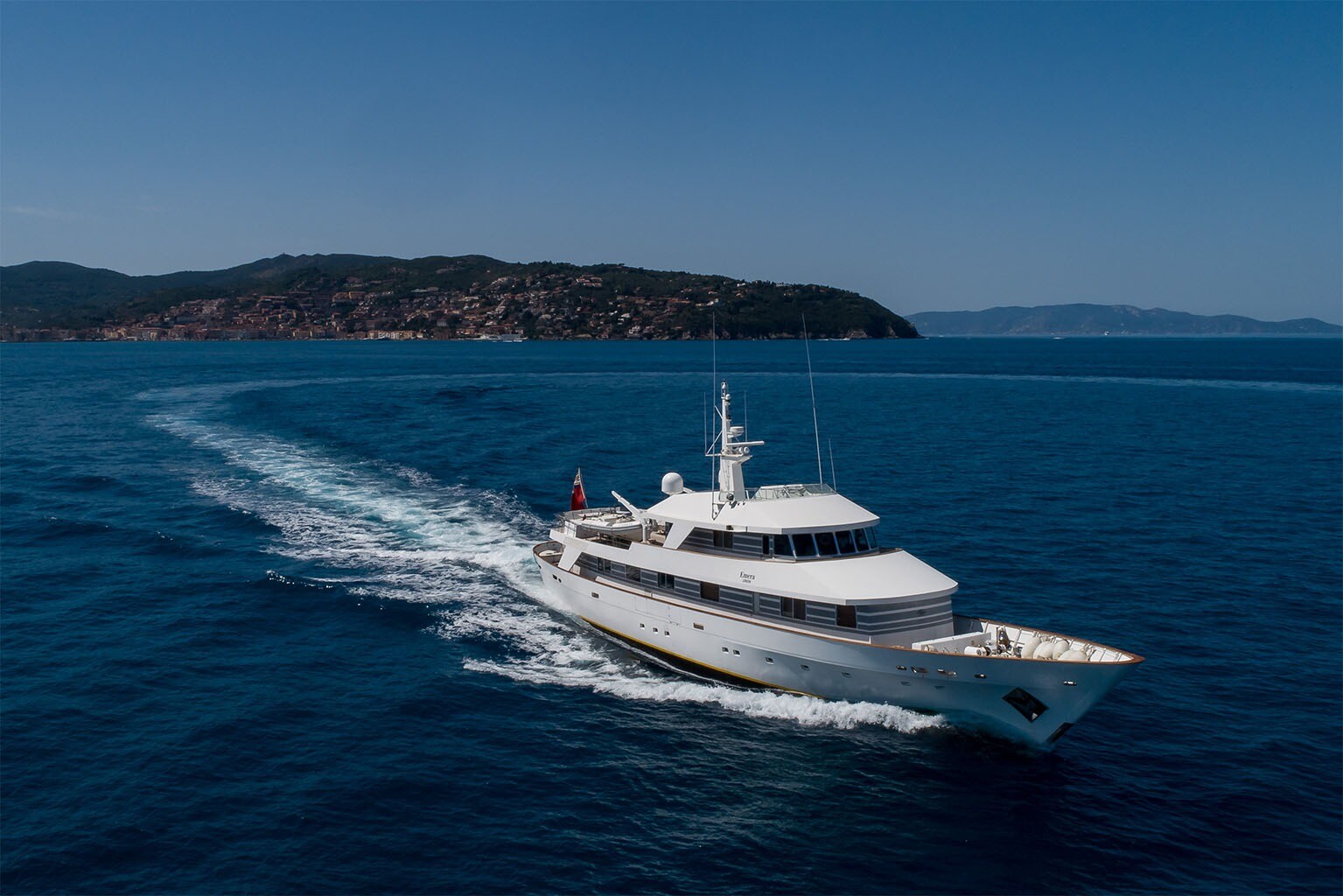 Aboard EMERA a 129ft (39.43m) luxury motor yacht for Sale available with Fraser Yachts, built by CAMPER & NICHOLSONS in 1974