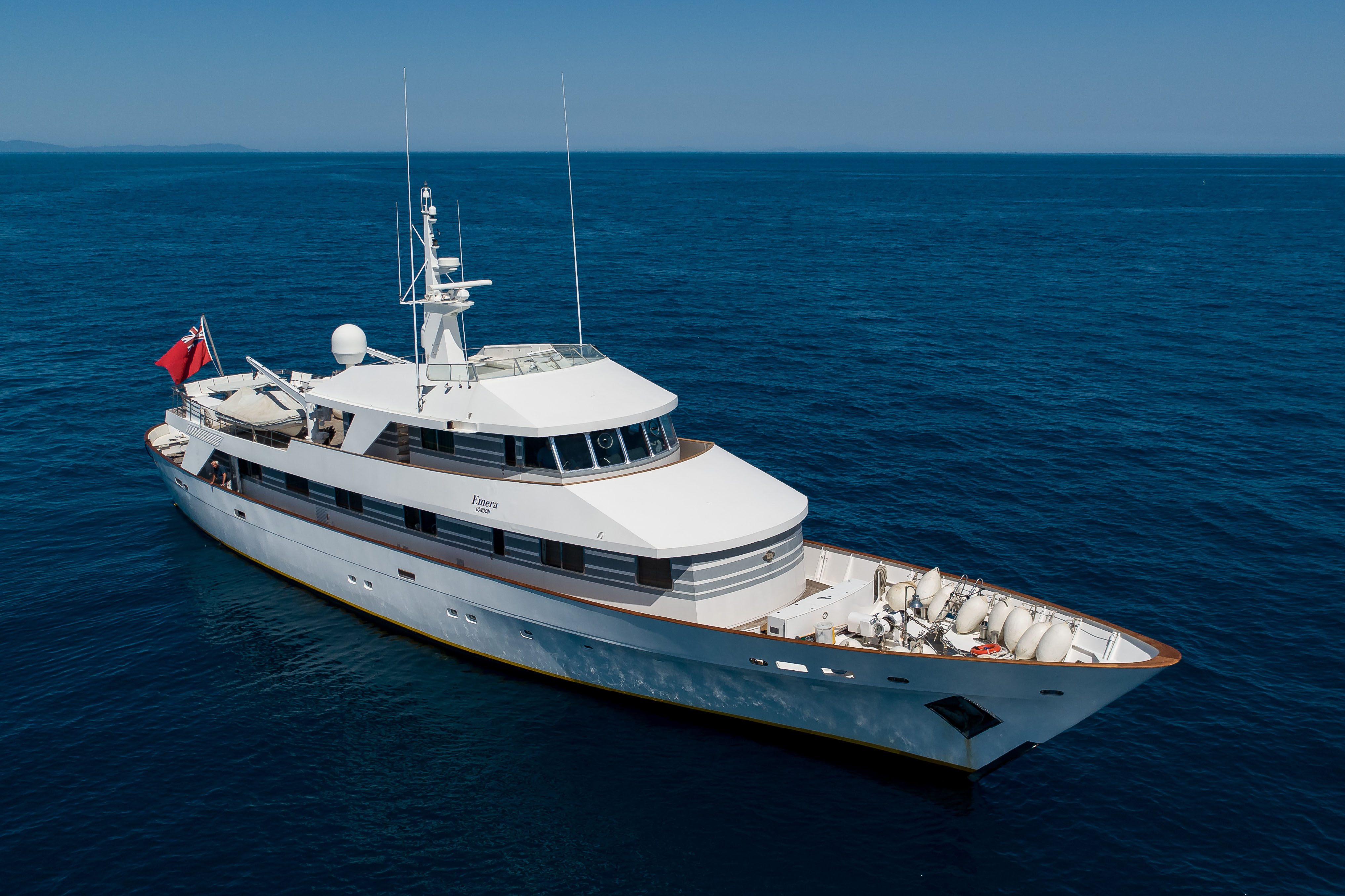 Aboard EMERA a 129ft (39.43m) luxury motor yacht for Sale available with Fraser Yachts, built by CAMPER & NICHOLSONS in 1974