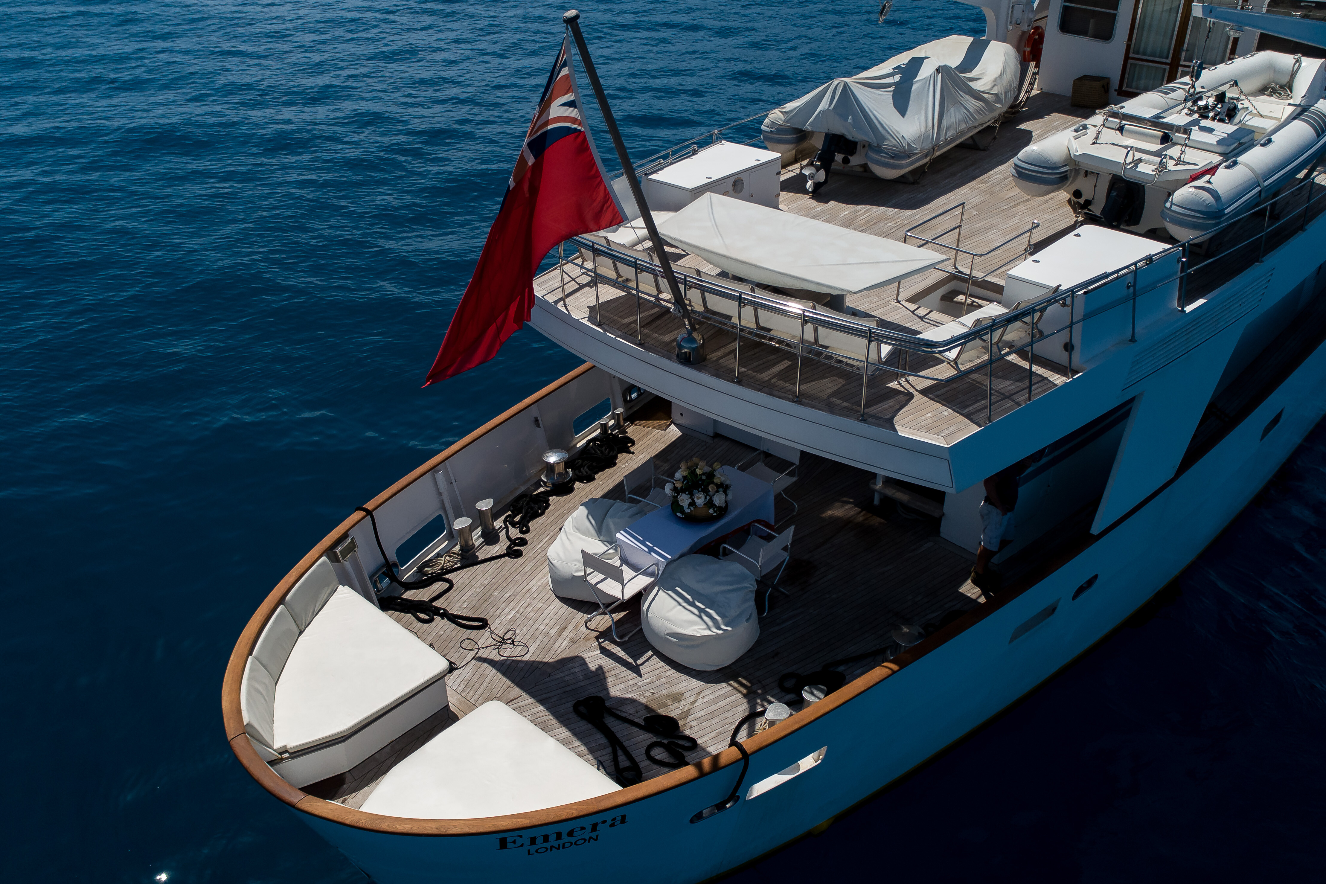 Aboard EMERA a 129ft (39.43m) luxury motor yacht for Sale available with Fraser Yachts, built by CAMPER & NICHOLSONS in 1974