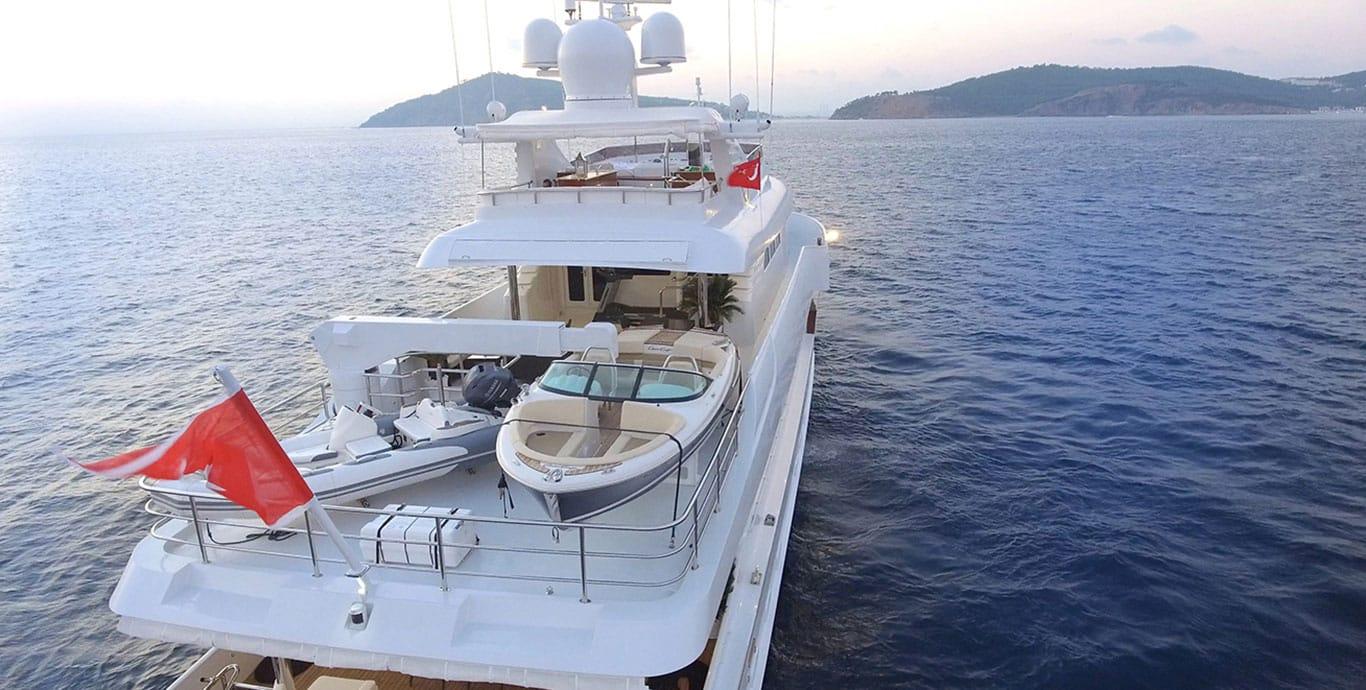 Aboard DESTINY a 130ft (39.62m) luxury motor yacht , built by BROWARD in 1992