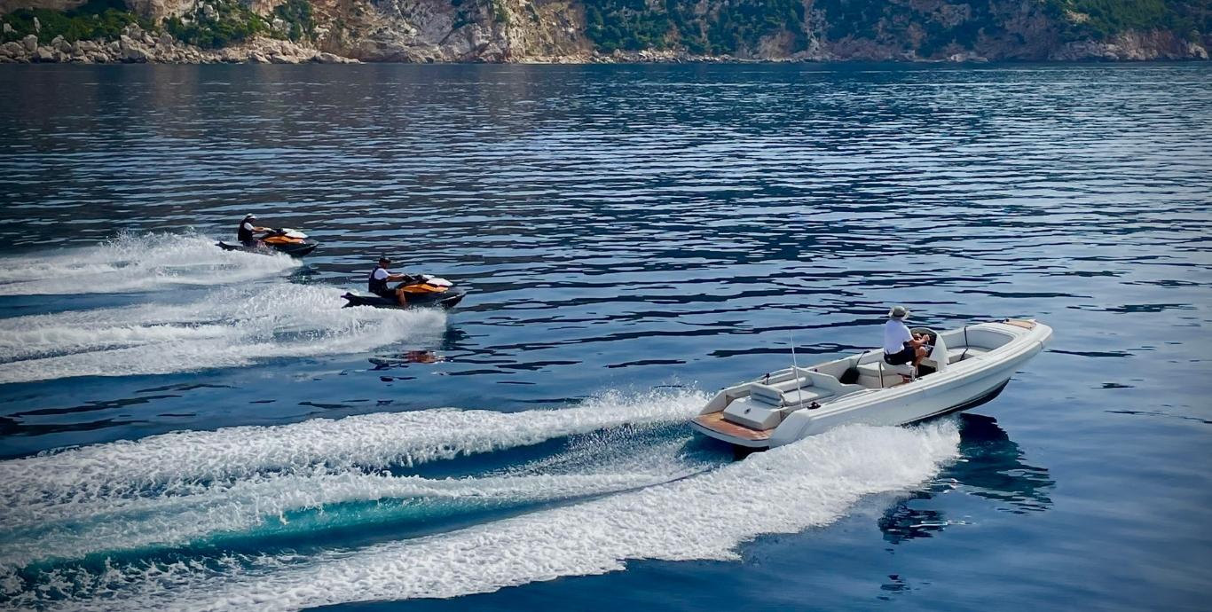 Aboard KAMALAYA a 180ft (55m) luxury motor yacht , built by AMELS in 2013