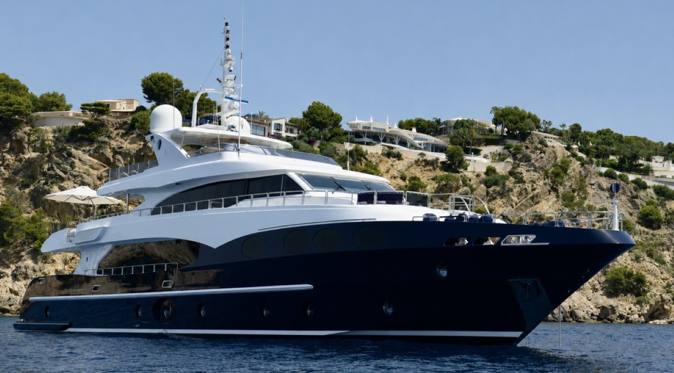 GRAND CRU motor yacht for Sale & Charter by Fraser Yachts, built by GULF CRAFT