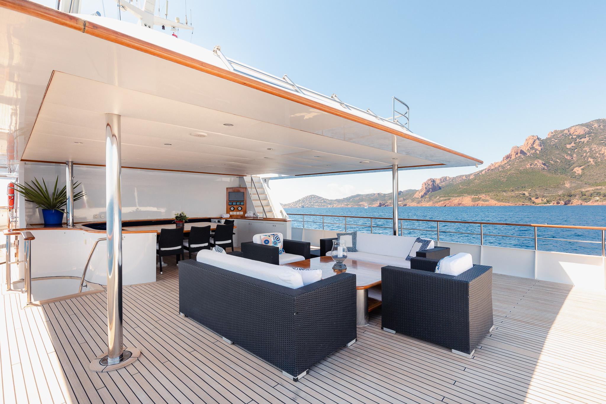 GIN TONIC Yacht for Sale Fraser