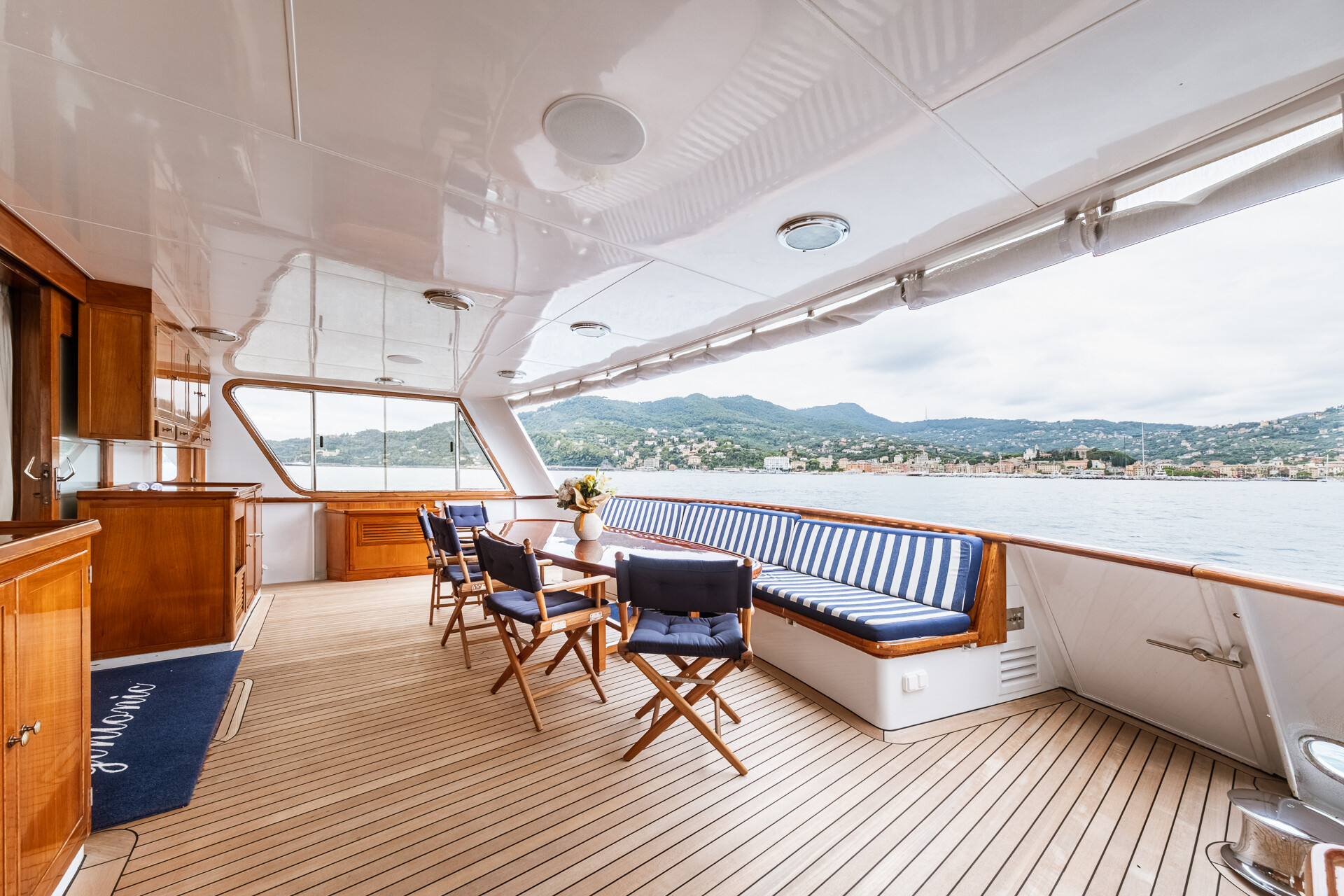 GIN TONIC motor yacht  by Fraser Yachts, built by FEADSHIP