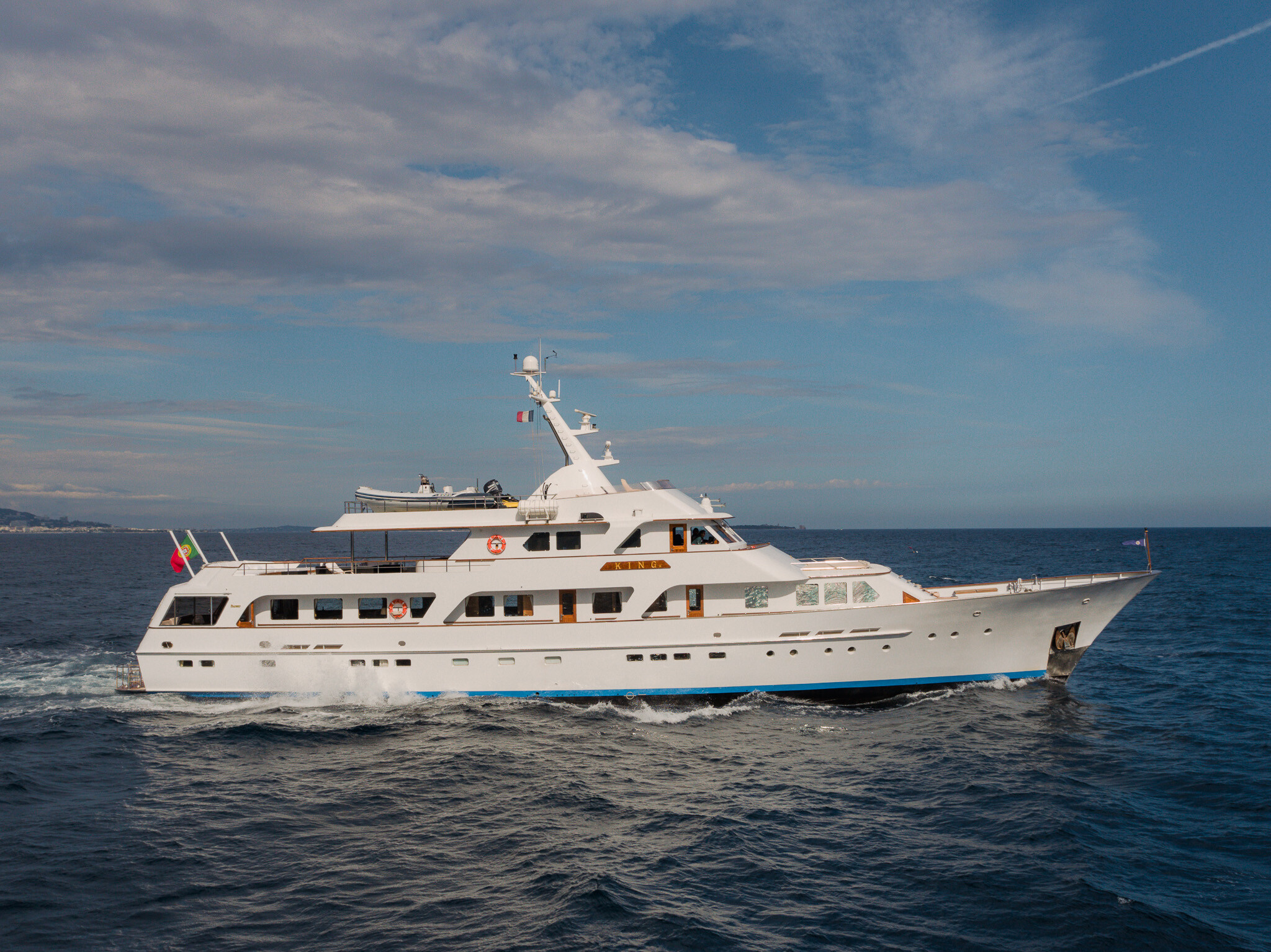 GIN TONIC Yacht for Sale Fraser