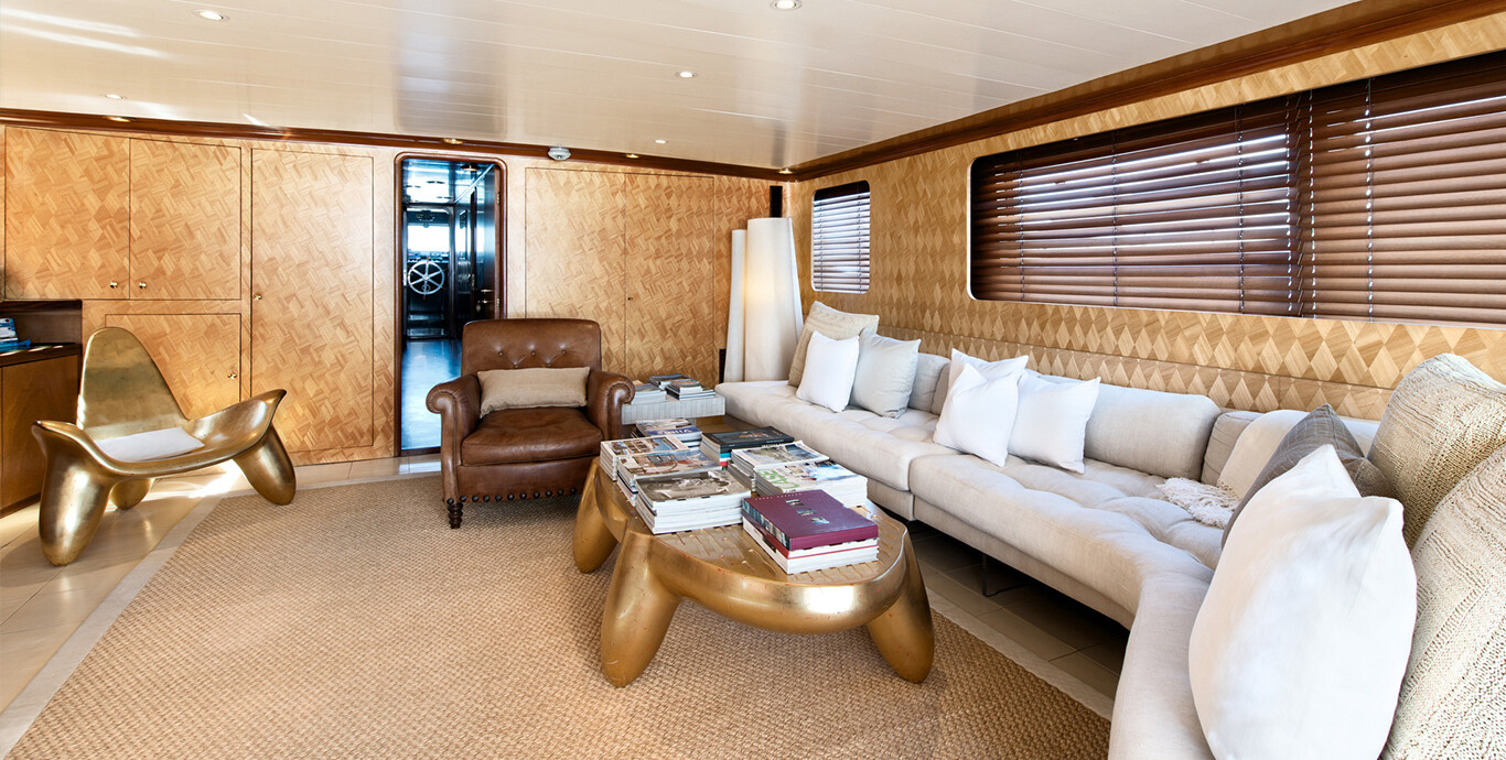 Aboard SIRAHMY a 141ft (43m) luxury motor yacht , built by BENETTI in 1981