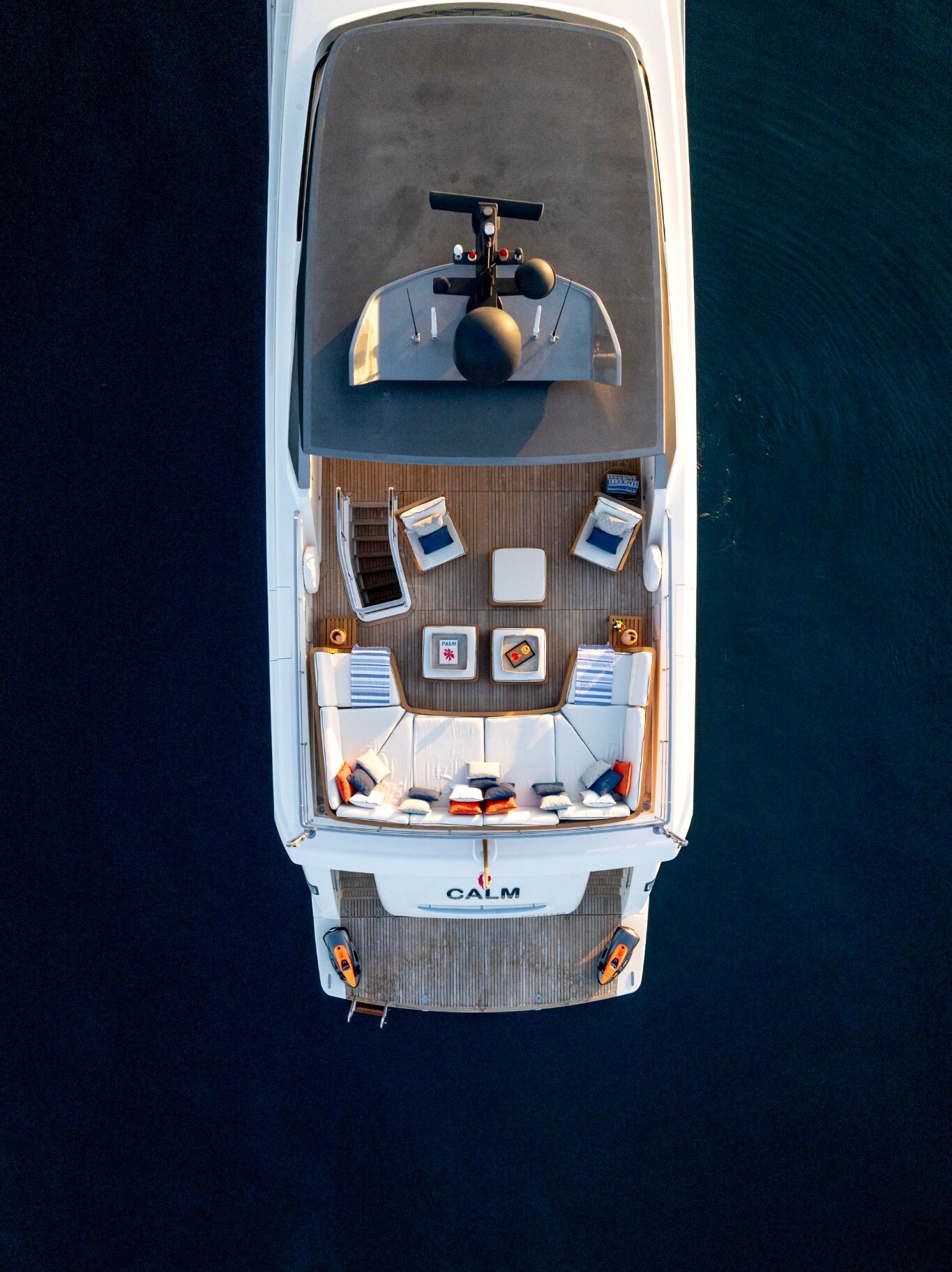 CALM_03_Top view aft_DJI_0425 copy_LR-ZYOxBh9D.jpg