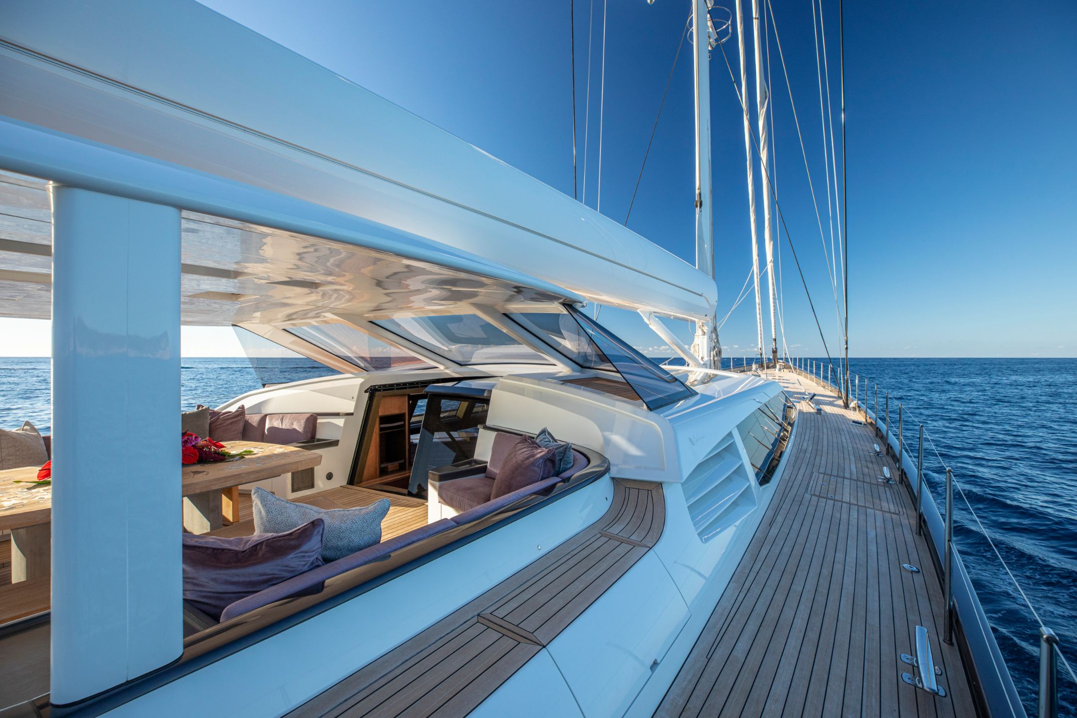 PINK GIN VI Yacht for Sale Fraser