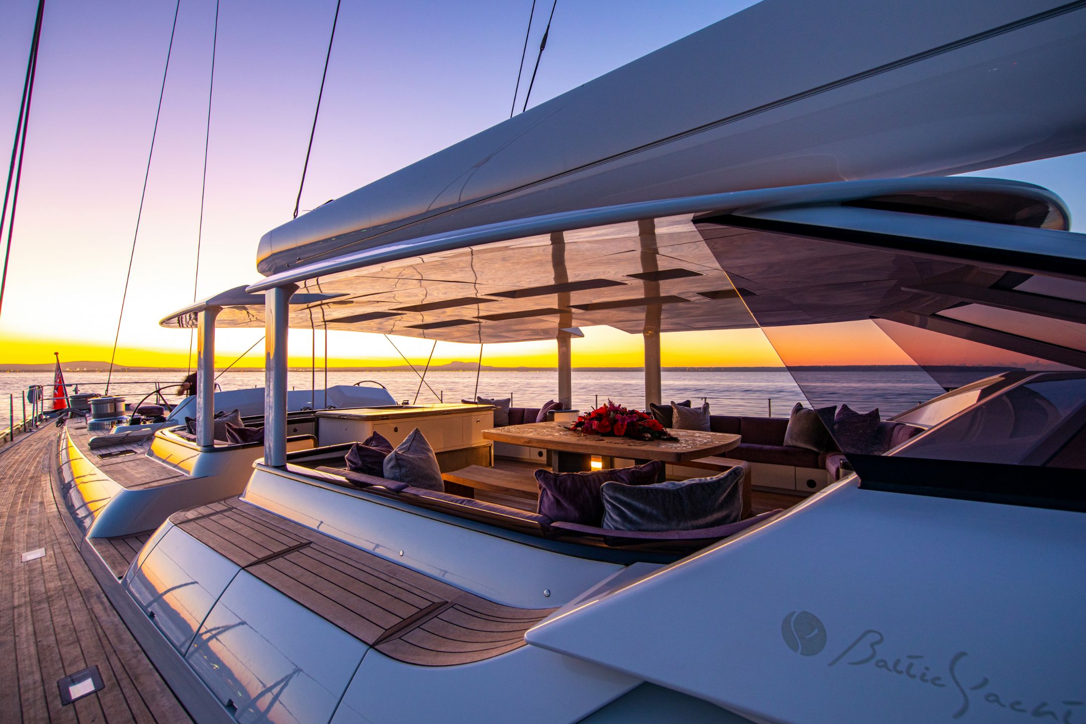 PINK GIN VI Yacht for Sale Fraser