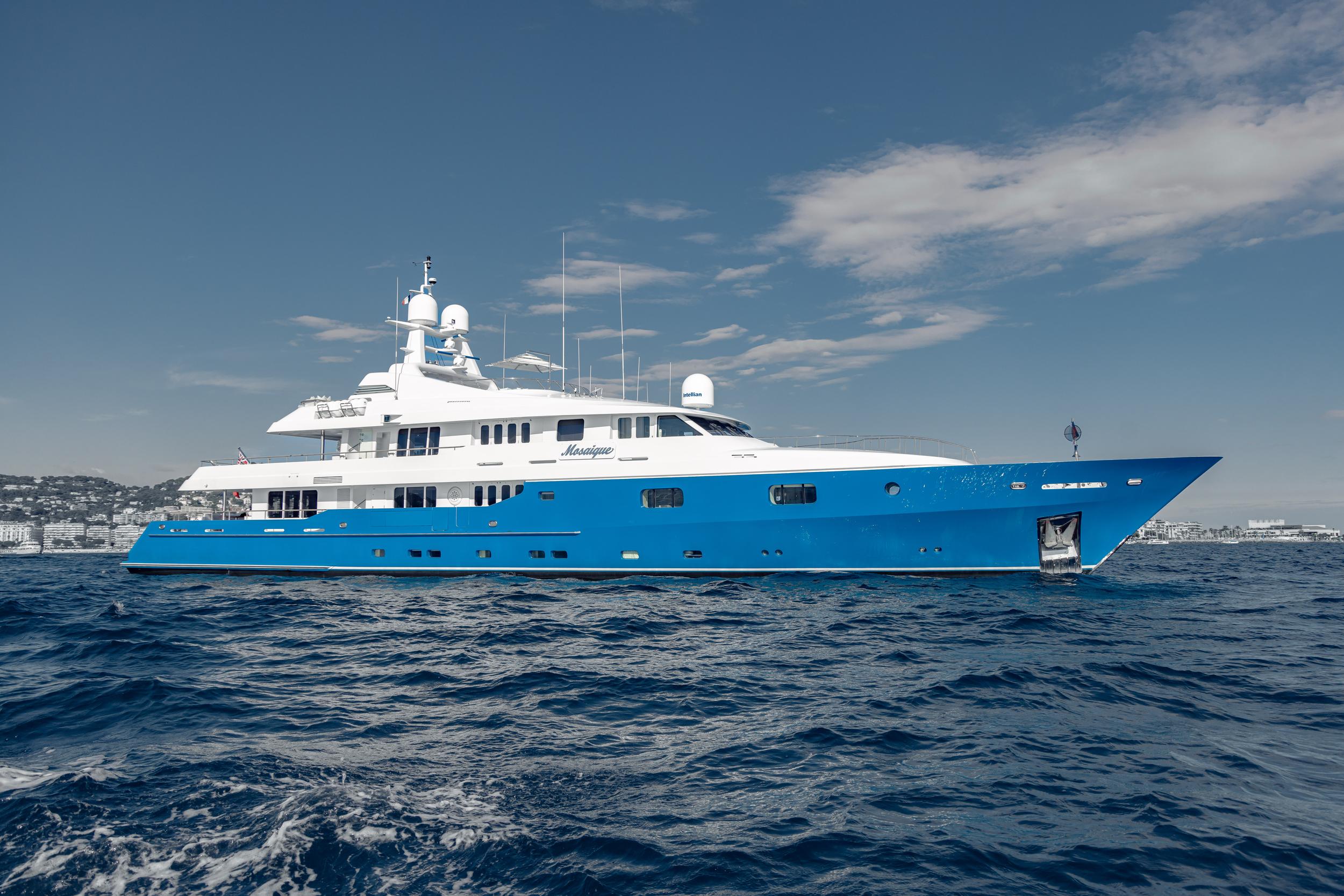 On board MOSAIQUE motor yacht for Sale & Charter with Fraser Yachts, built by PROTEKSAN TURQUOISE 49.9 meters long