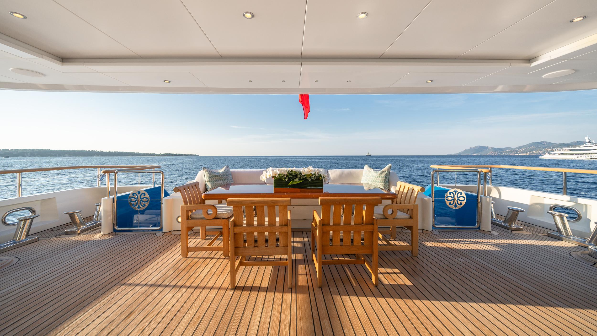 On board MOSAIQUE motor yacht for Sale & Charter with Fraser Yachts, built by PROTEKSAN TURQUOISE 49.9 meters long
