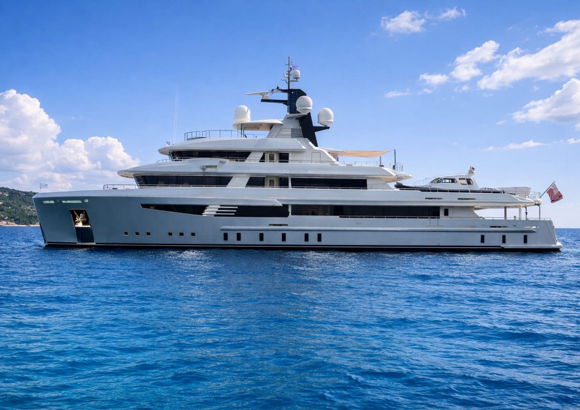 I NOVA motor yacht for Charter by Fraser Yachts, built by COSMO EXPLORER