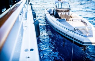 https://media.fraseryachts.com/Yachts/Y3449_MC/images/yachtfolio/friendship-7-50m-25-pirelli-270-hp-tender_211727-kCfcvxUp.jpg?vh=97698b&w=310