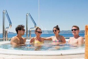 https://media.fraseryachts.com/Yachts/Y3449_MC/images/yachtfolio/friendship-sun-deck-jacuzzi_209016-SFZSBZ1B.jpg?vh=f7f659&w=310