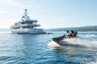 https://media.fraseryachts.com/Yachts/Y3449_MC/images/yachtfolio/friendship-water-sports_209024-z5C2kVde.jpg?vh=984954&w=310