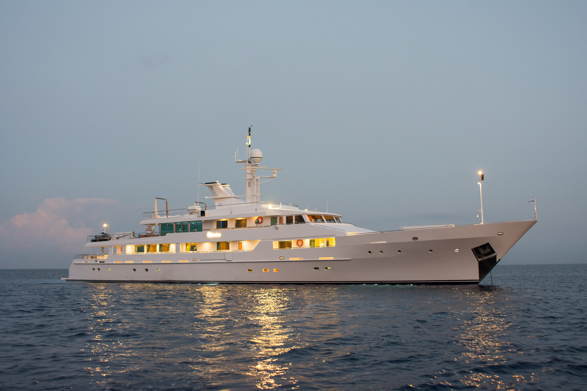 superyacht rent