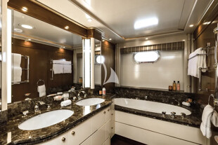https://media.fraseryachts.com/Yachts/Y3480_MC/images/yachtfolio/olympus-double-cabin-bathroom_401730-vG0yaotL.jpg?vh=32a6c4&w=310