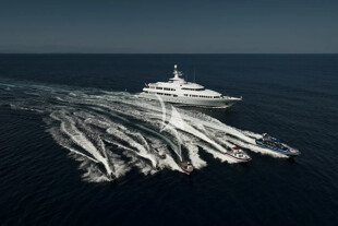 https://media.fraseryachts.com/Yachts/Y3480_MC/images/yachtfolio/olympus-olympus_401728-zKKky2cb.jpg?vh=11a443&w=310