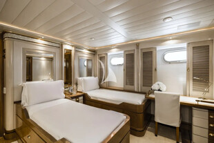 https://media.fraseryachts.com/Yachts/Y3480_MC/images/yachtfolio/olympus-twin-cabin-port_401767-NecYvrvn.jpg?vh=57e134&w=310