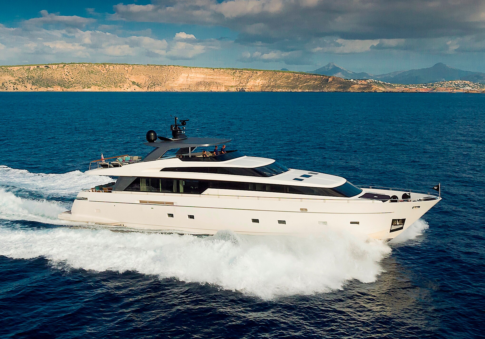 Aboard MUSHA a 104ft (31.7m) luxury motor yacht , built by SANLORENZO in 2012