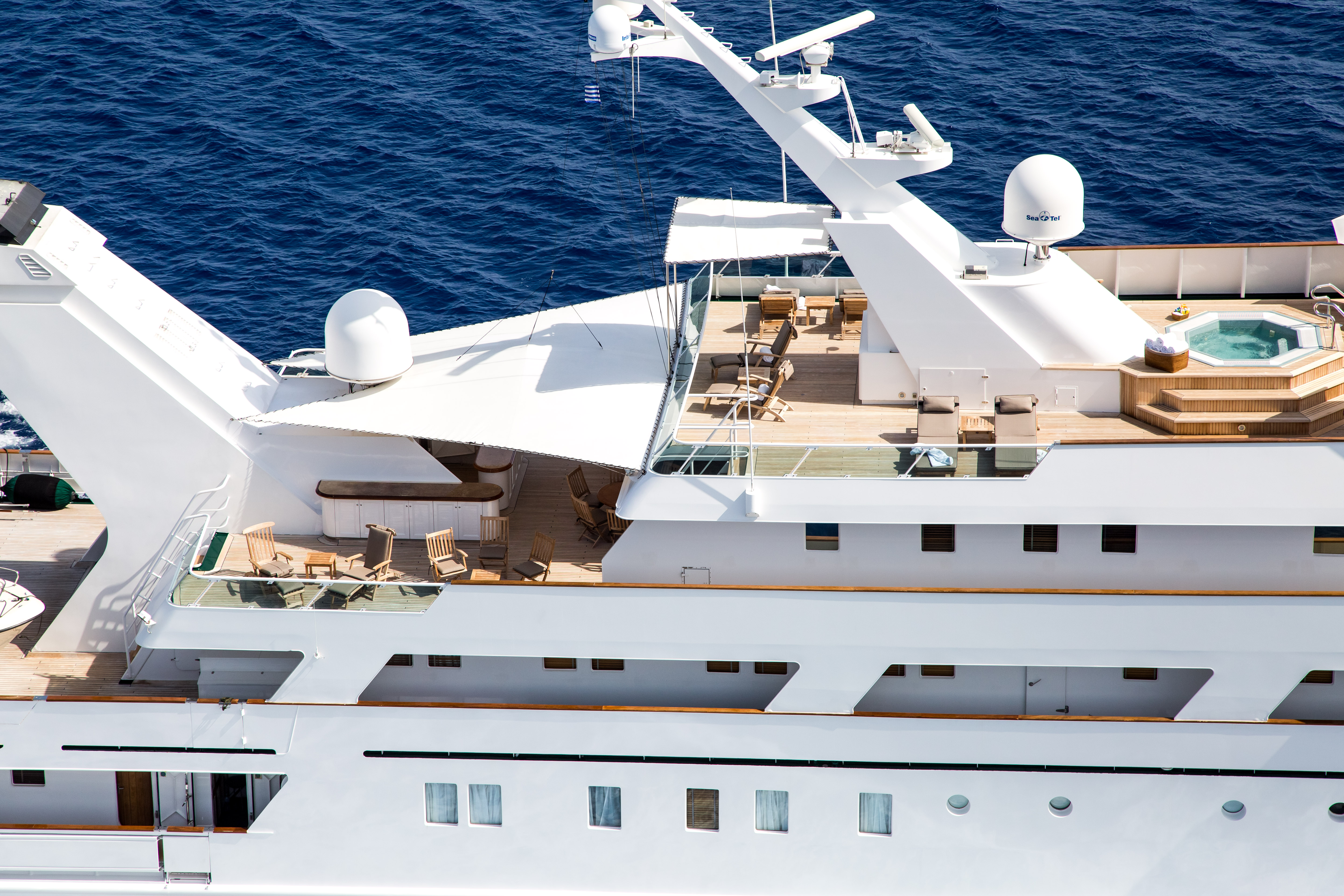 Aboard ESMERALDA a 202ft (61.57m) luxury motor yacht for Charter available with Fraser Yachts, built by CODECASA in 1981