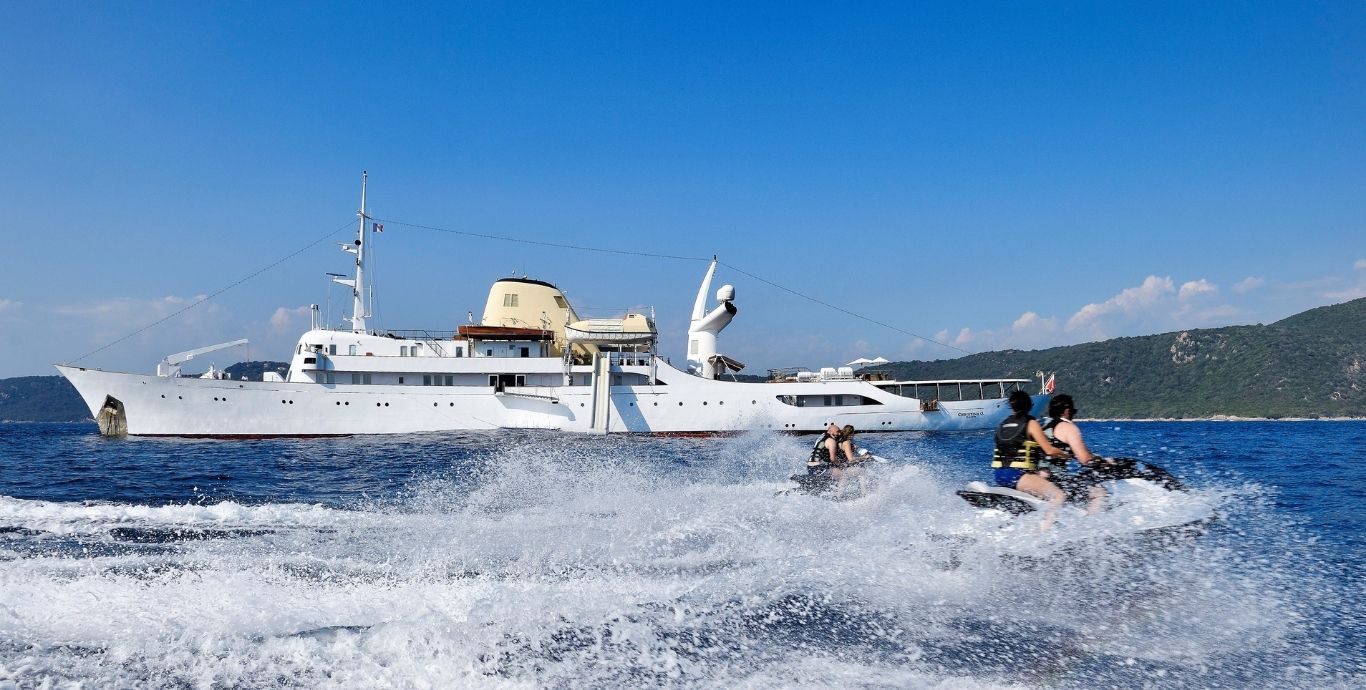 Aboard CHRISTINA O a 325ft (99.06m) luxury motor yacht , built by CANADIAN VICKERS in 1943