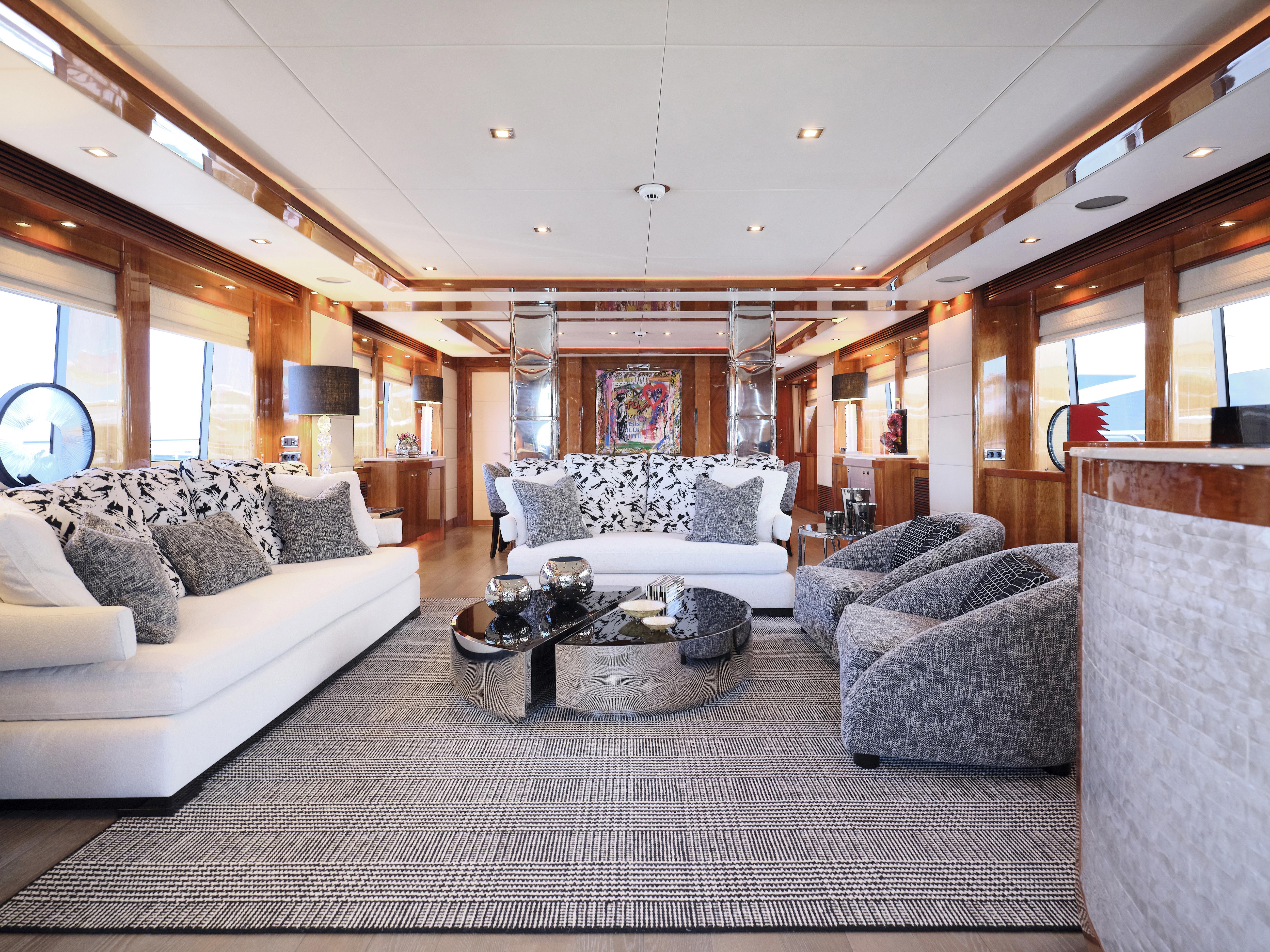 WHITE PEARL I motor yacht for Charter by Fraser Yachts, built by SUNSEEKER