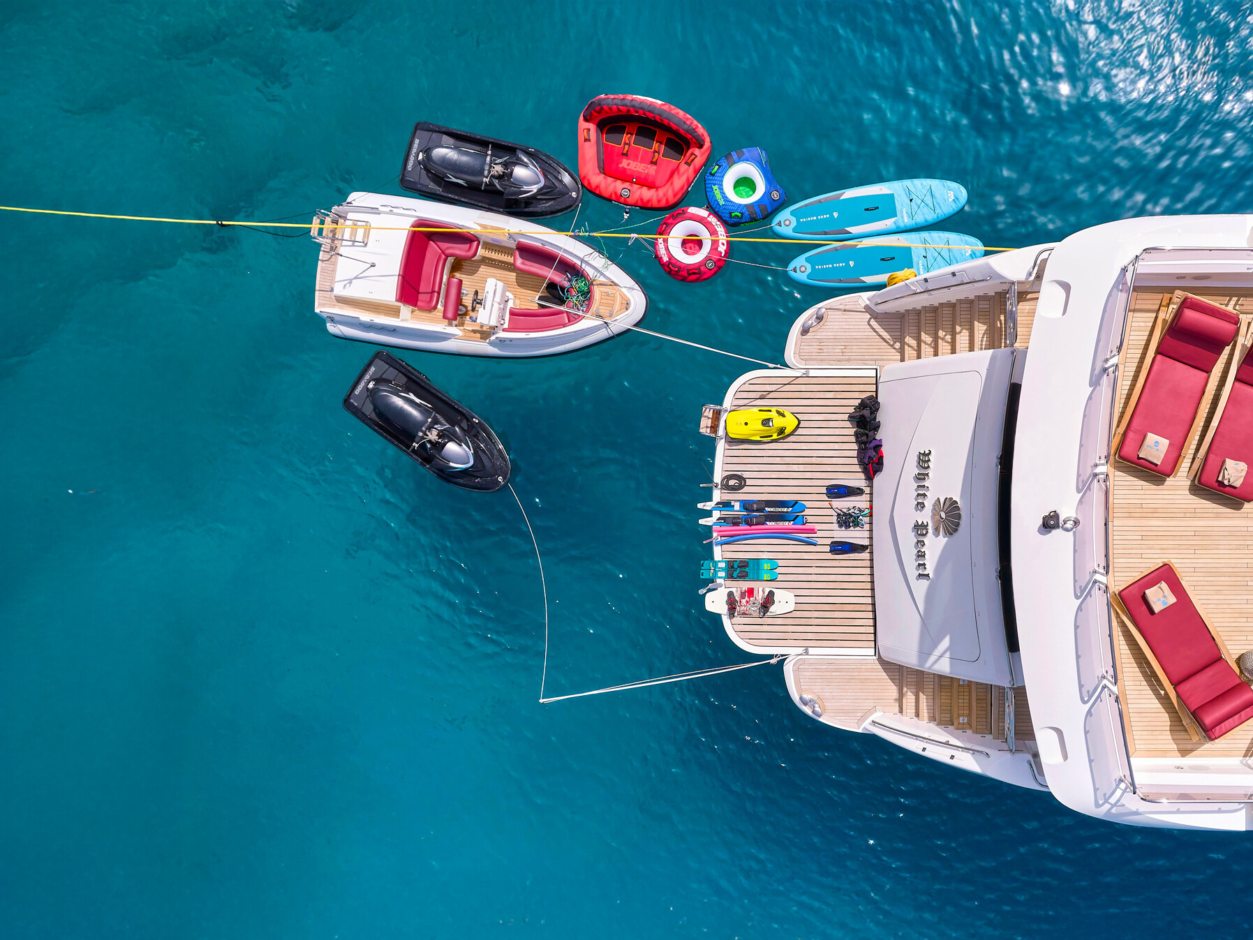 WHITE PEARL I motor yacht for Charter by Fraser Yachts, built by SUNSEEKER