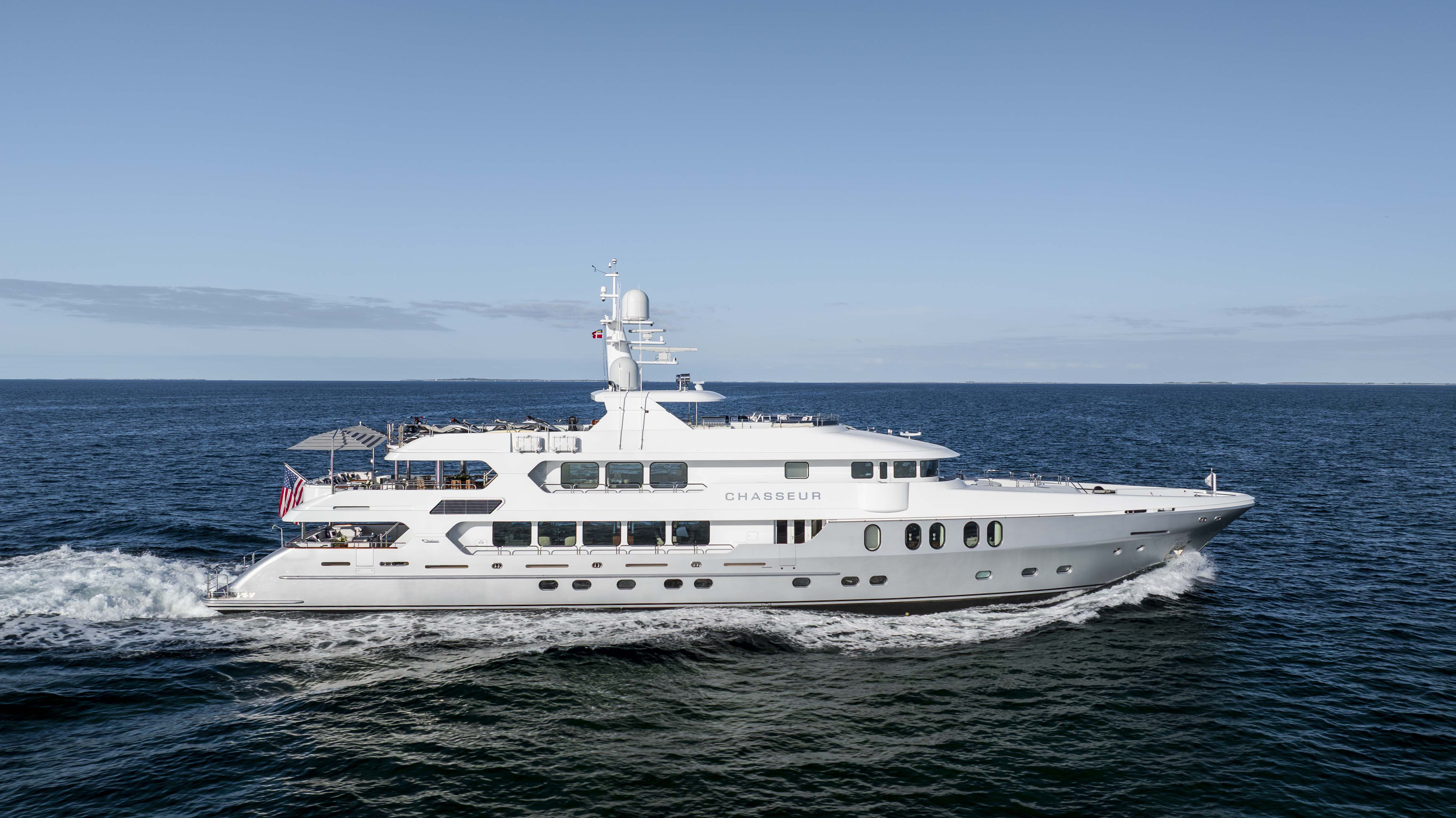 CHASSEUR motor yacht for Charter by Fraser Yachts, built by CHRISTENSEN