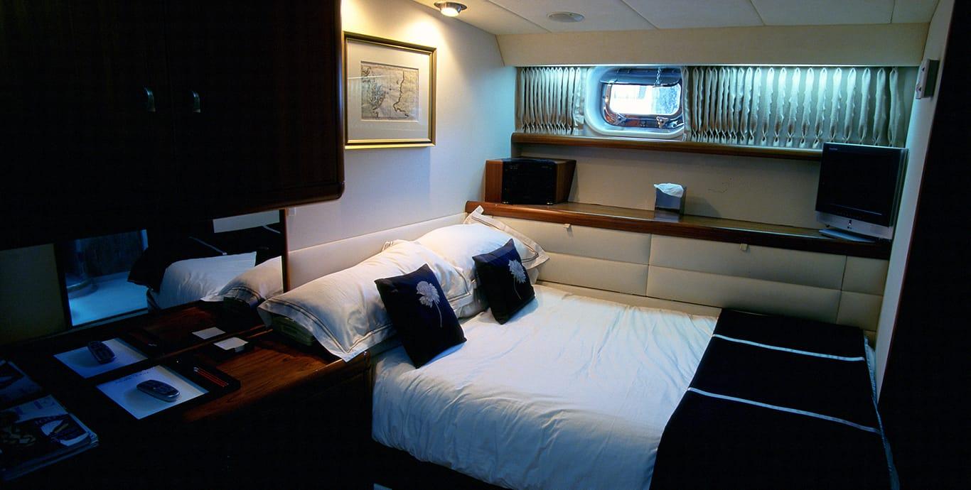 Aboard PACIFIC EAGLE a 92ft (28.3m) luxury sailing yacht , built by ALLOY YACHTS in 1989