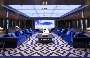 https://media.fraseryachts.com/Yachts/Y3745_MC_MC/images/yachtfolio/bold-owner-s-deck-main-saloon_137545-XhwK08Og.jpg?vh=4eeddf&w=310