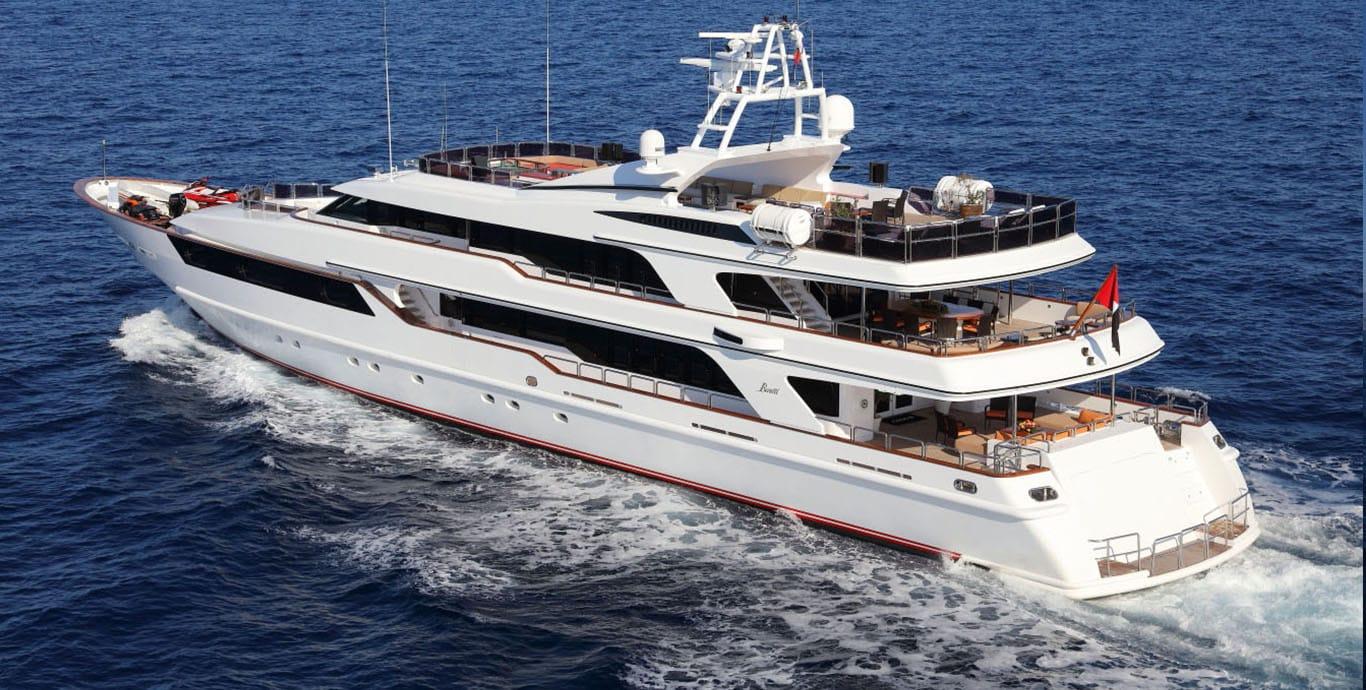 Aboard BENETTI 50M FB 215 a 164ft (49.99m) luxury motor yacht , built by BENETTI in 1996