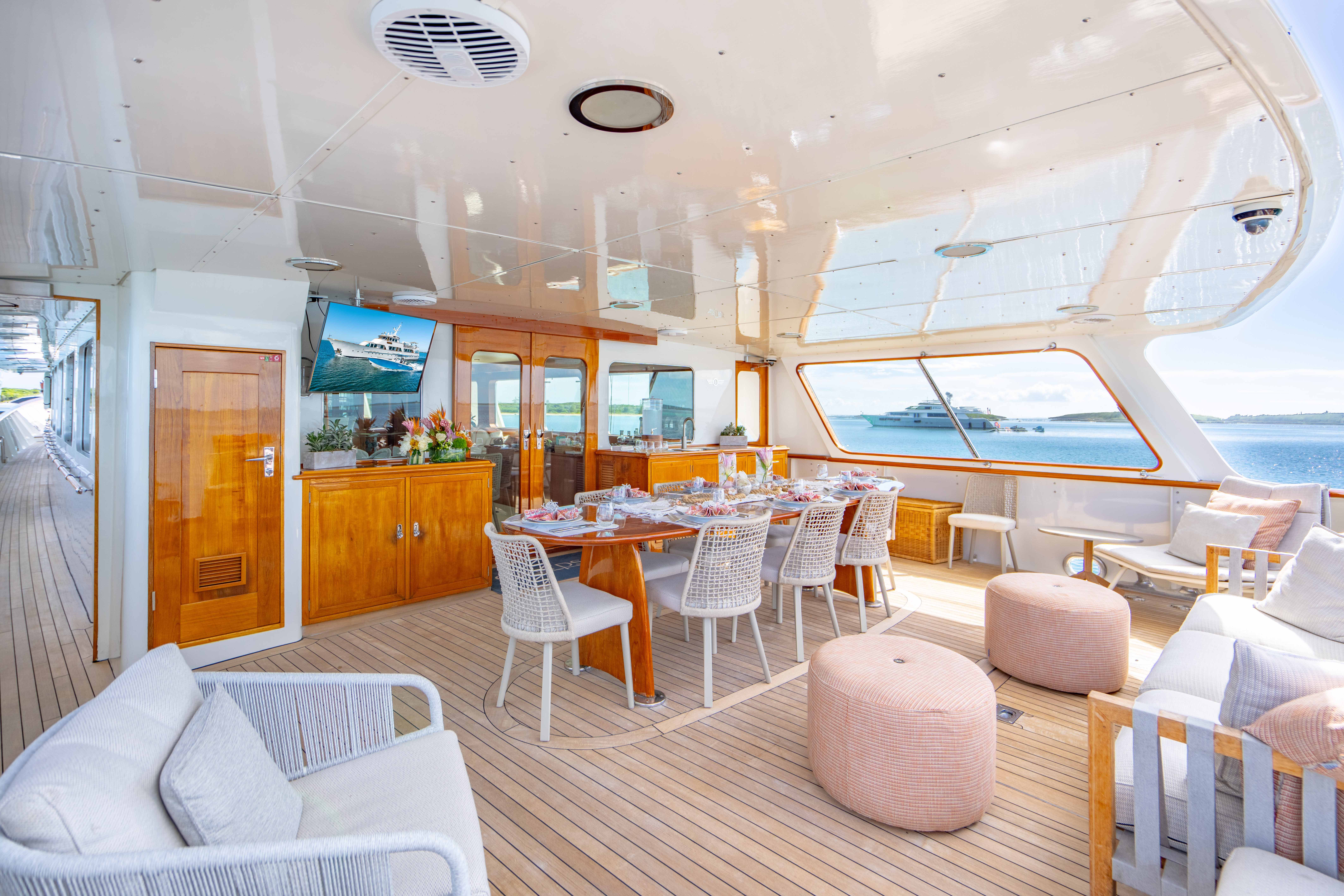 Aboard CALYPSO a 126ft (38.4m) luxury motor yacht , built by FEADSHIP in 1978