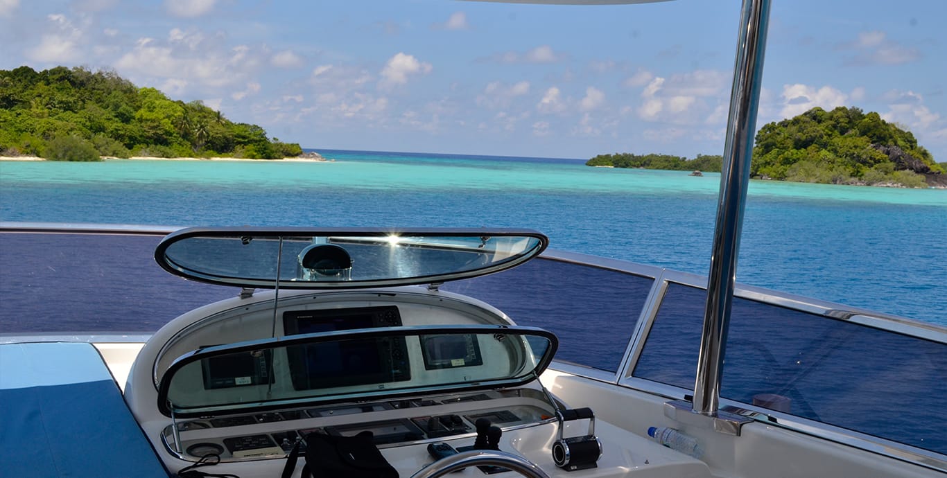 Aboard AMADEUS a 89ft (27.28m) luxury motor yacht , built by HORIZON in 2011