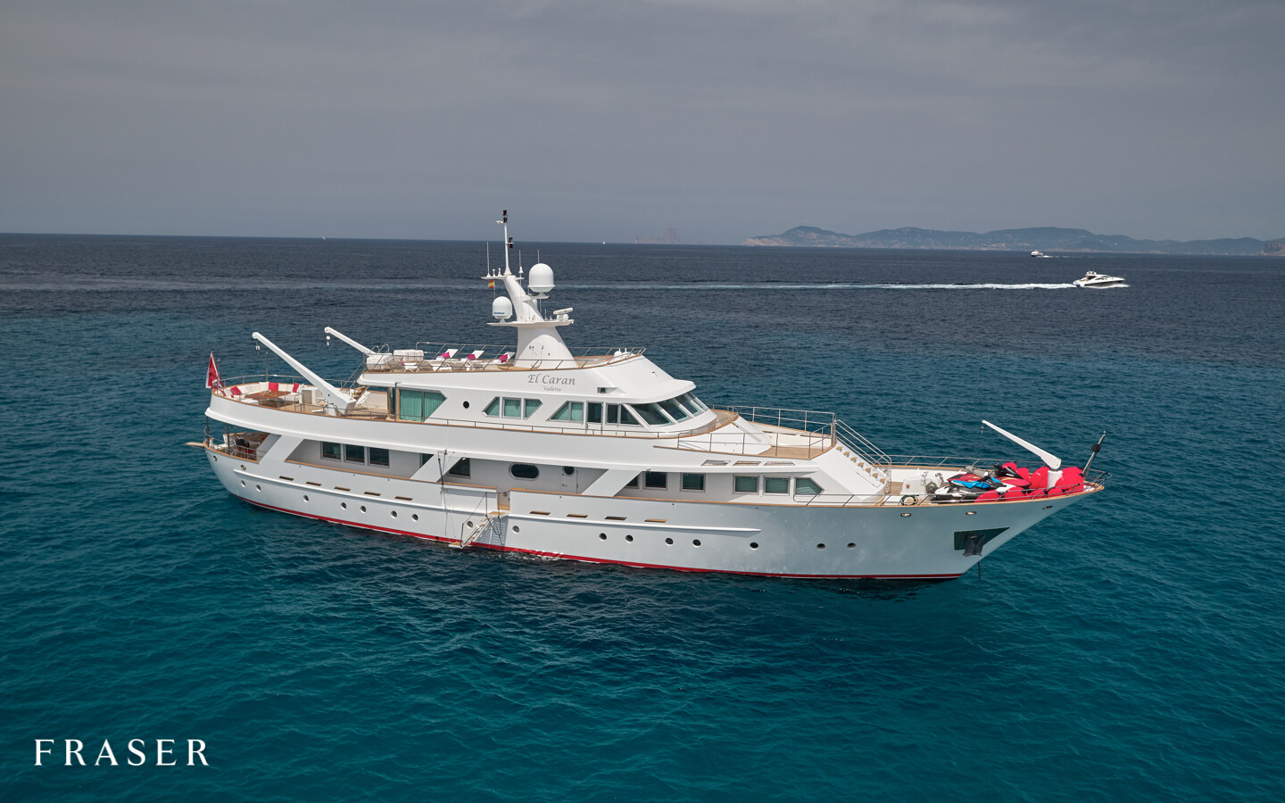 Aboard EL CARAN a 128ft (39.08m) luxury motor yacht for Sale & Charter available with Fraser Yachts, built by BENETTI in 1977