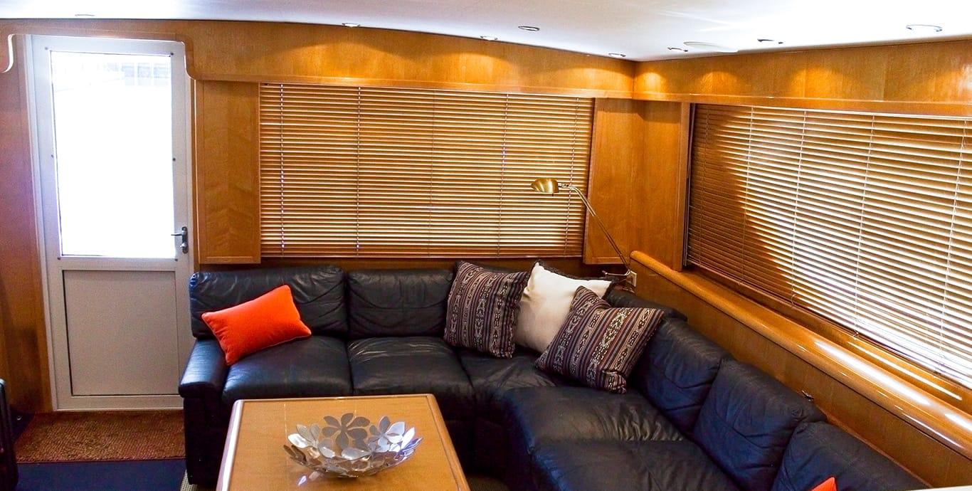 Aboard GAME HOG DOS a 60ft (18.34m) luxury motor yacht , built by HATTERAS in 1998