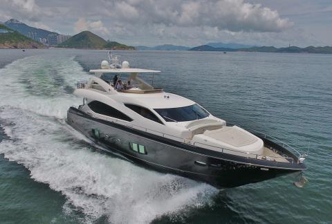 Aboard PACIFIC CONQUEST a 88ft (27m) luxury motor yacht , built by SUNSEEKER in 2009