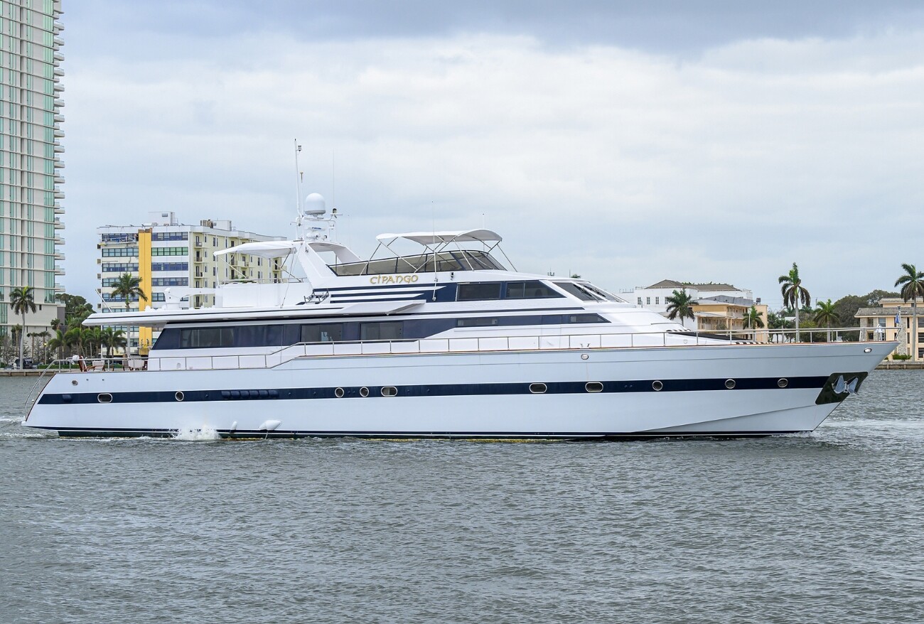 Aboard CIPANGO a 92ft (28.04m) luxury motor yacht , built by VERSILCRAFT in 1992