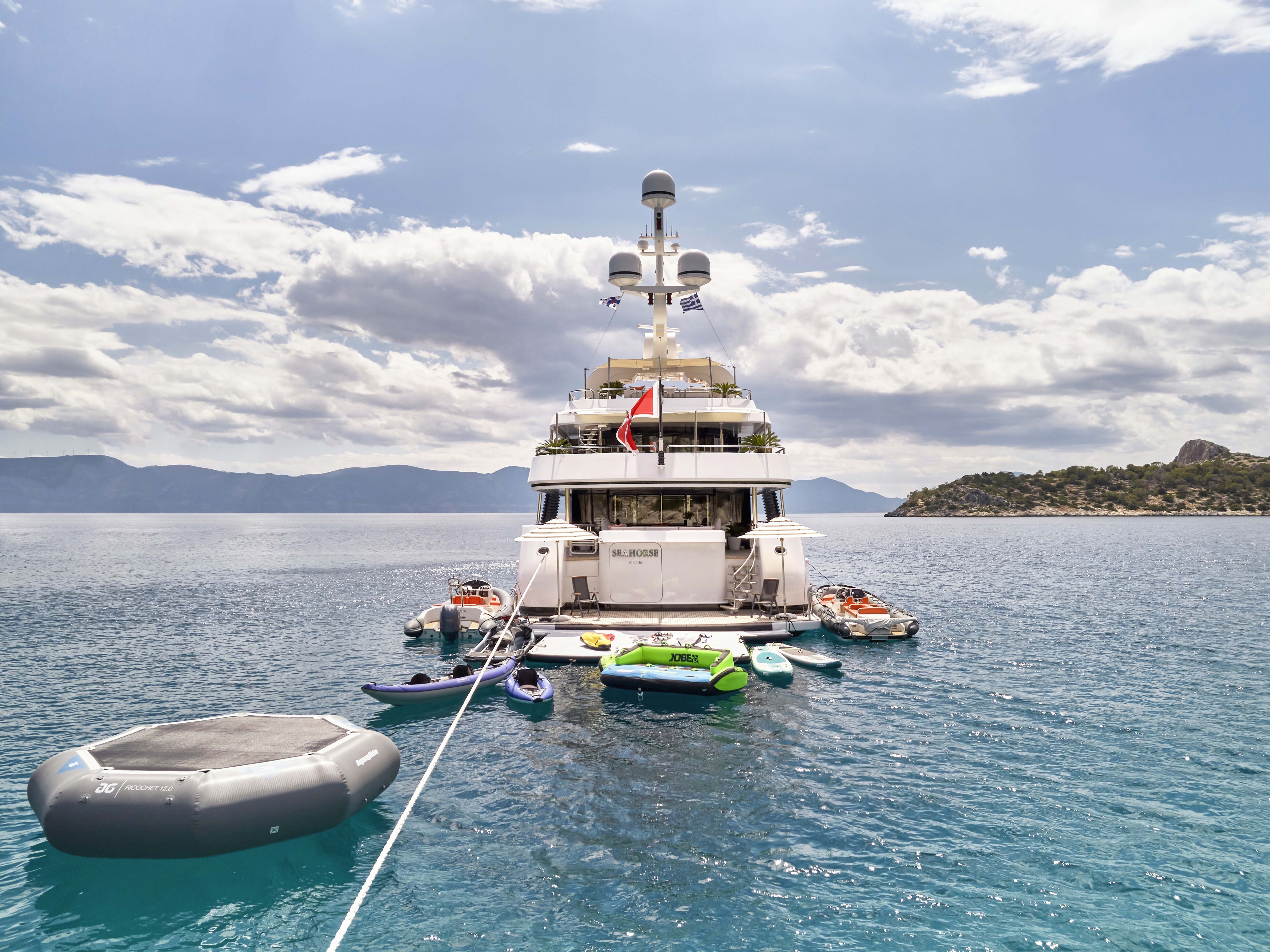Aboard SEAHORSE a 173ft (53.01m) luxury motor yacht for Charter available with Fraser Yachts, built by AMELS in 1999